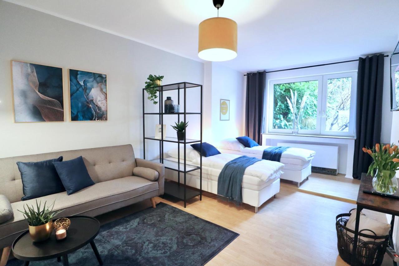 Sapphire Apartment: Free Parking + Netflix + Bathtub เอสเซน ภายนอก รูปภาพ