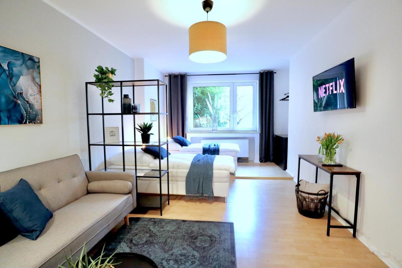 Sapphire Apartment: Free Parking + Netflix + Bathtub เอสเซน ภายนอก รูปภาพ