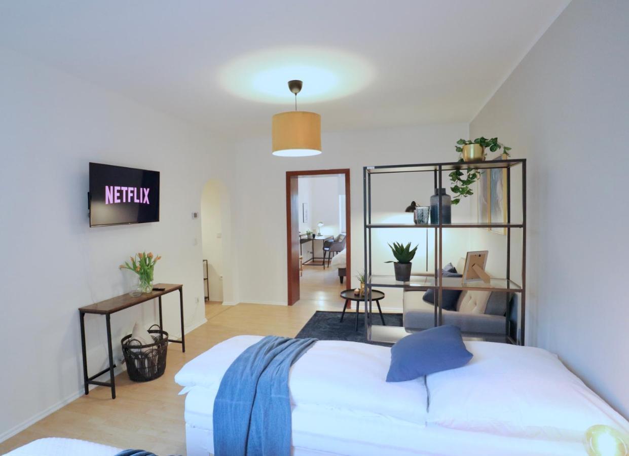 Sapphire Apartment: Free Parking + Netflix + Bathtub เอสเซน ภายนอก รูปภาพ