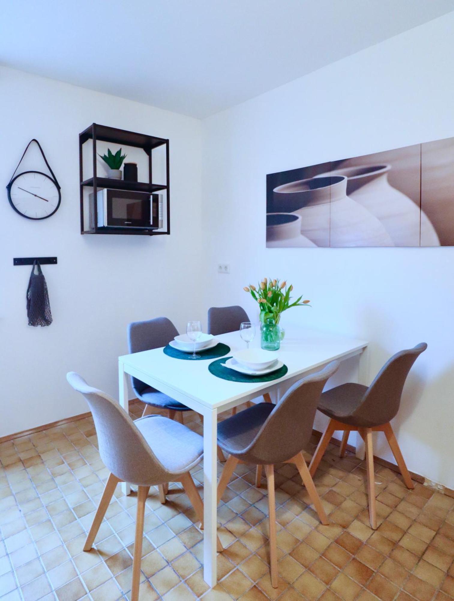 Sapphire Apartment: Free Parking + Netflix + Bathtub เอสเซน ภายนอก รูปภาพ