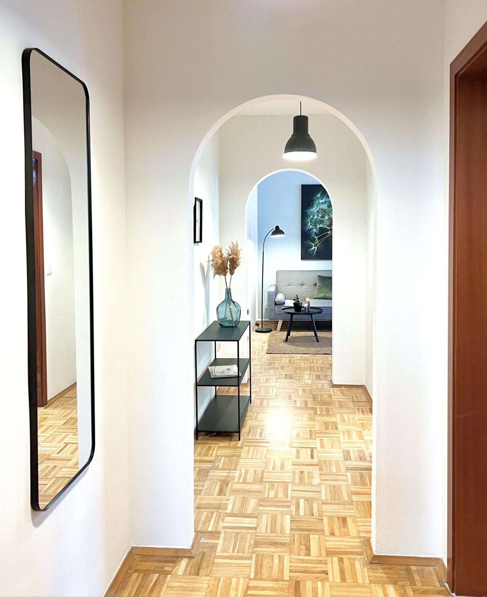 Sapphire Apartment: Free Parking + Netflix + Bathtub เอสเซน ภายนอก รูปภาพ